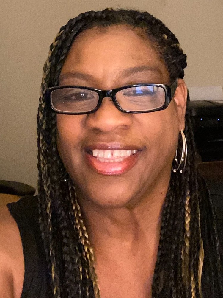 Lenell Ellis headshot